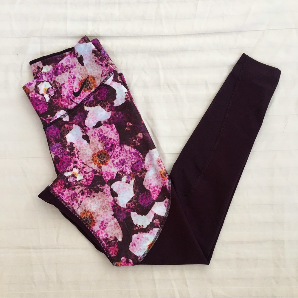 NWT Nike Floral Print Dri-Fit Leggings